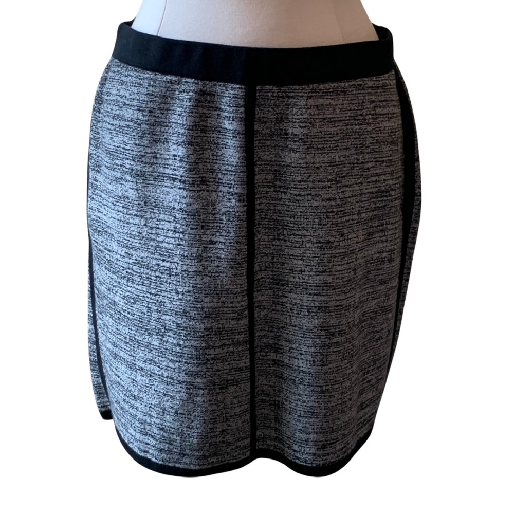 ANN TAYLOR Sweaterknit Skirt Large Black Gray Elastic Waist